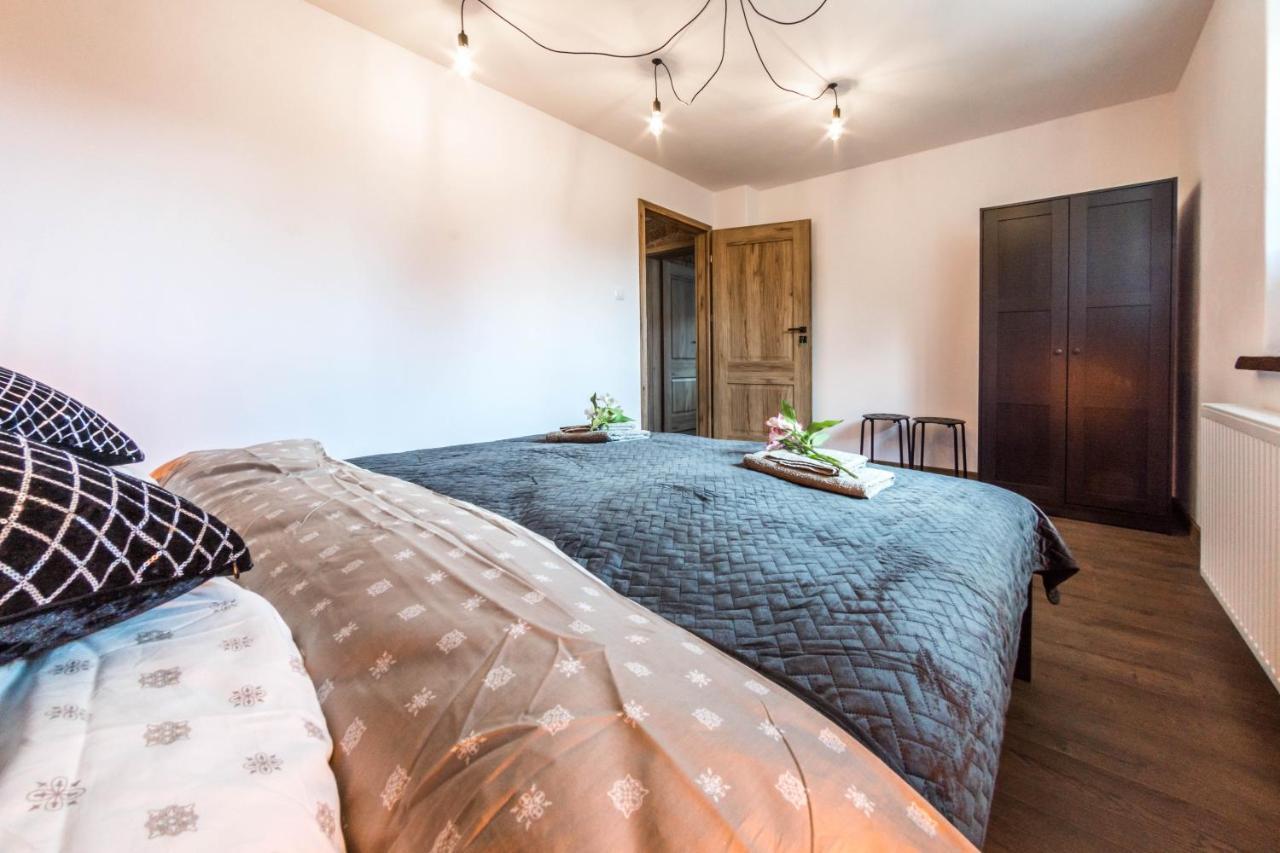 Apartament Wita Stwosza Jelenia Gora Exterior photo